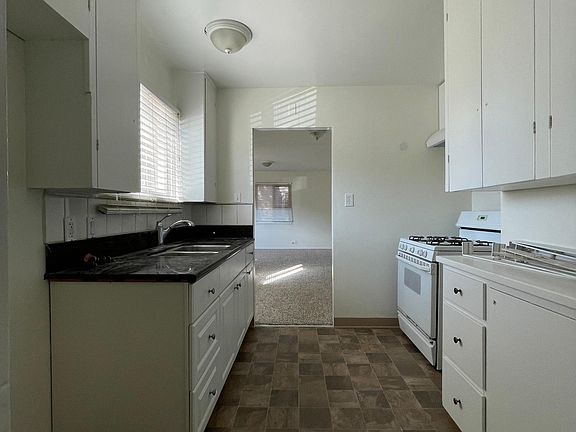 5th image of 1038 E Virginia Ter