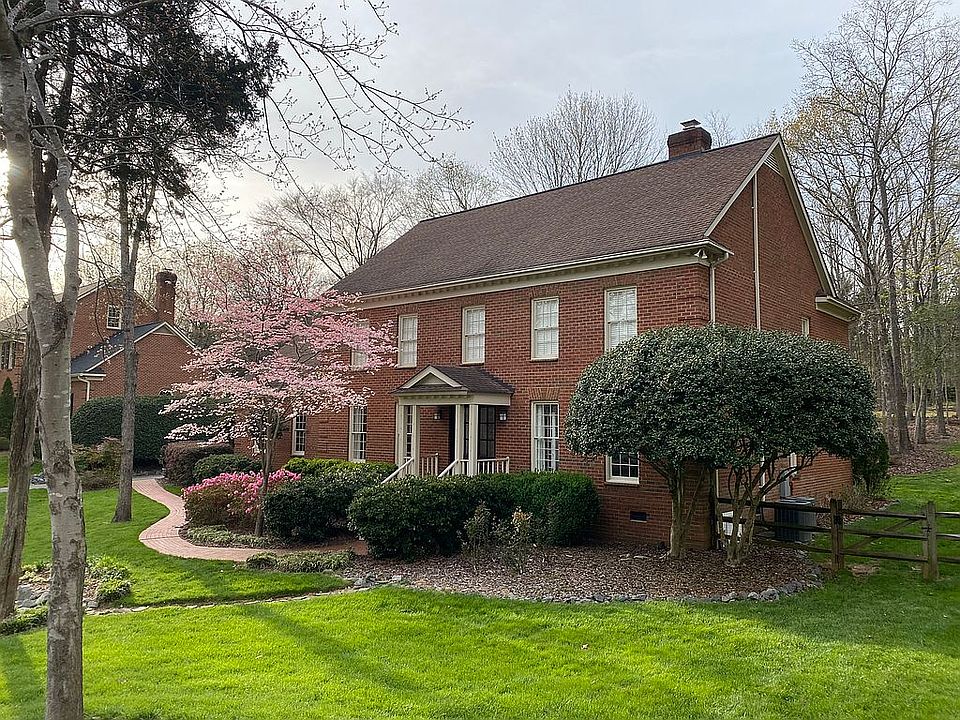 1st image of 2640 Oakmeade Dr