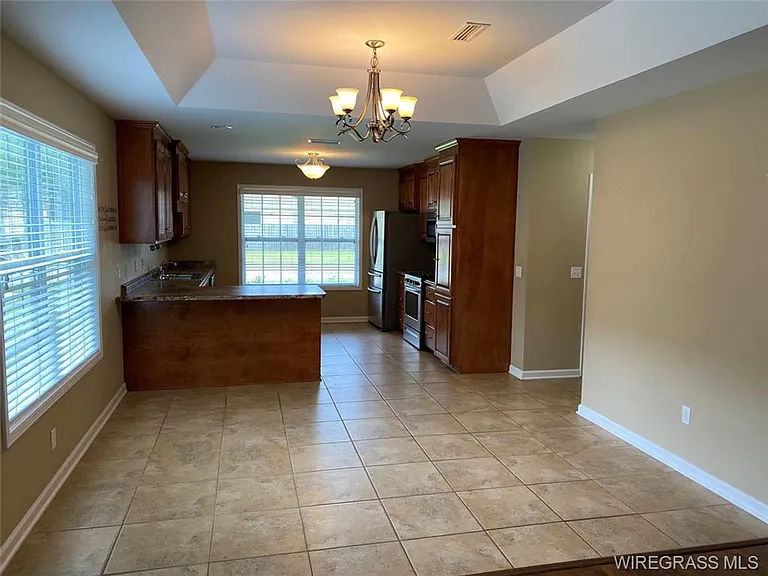 216 Winterberry Way — Photo 2