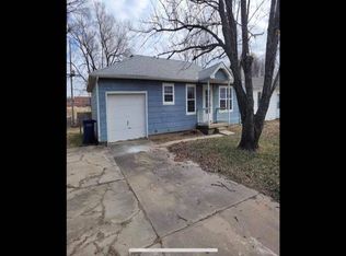 922 Wirth St, Augusta, KS 67010