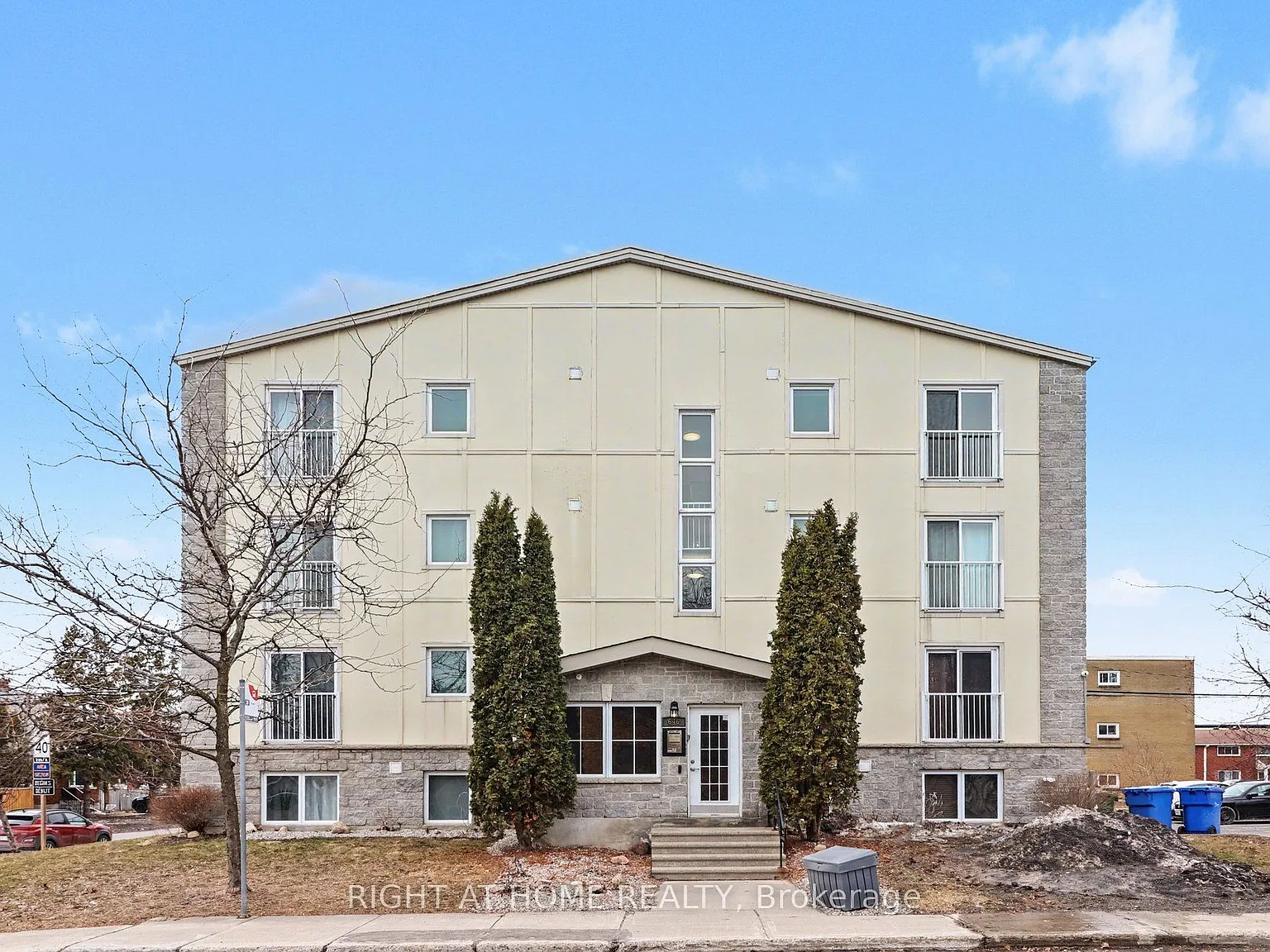 2 bed, $2,400 — Photo 3
