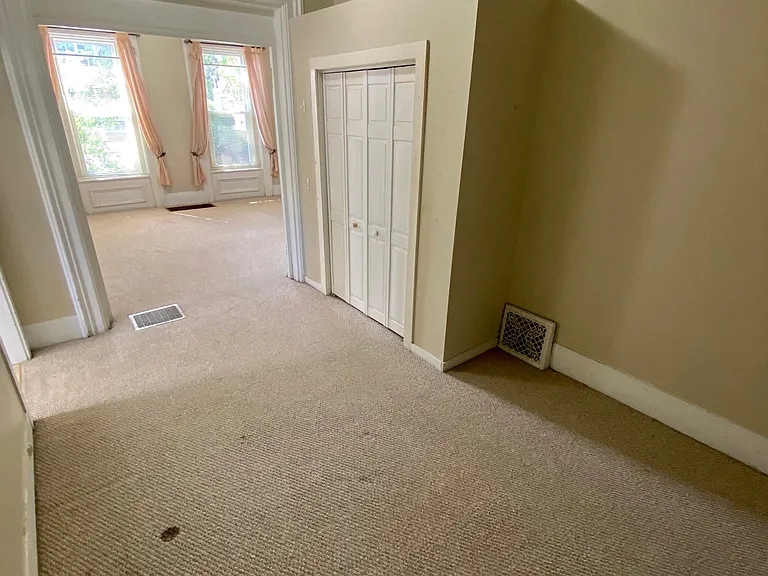 427 W Ave S #1 — Photo 5