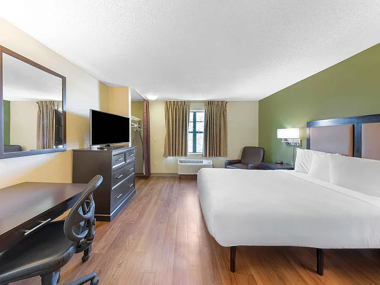 Studio Suite - 1 King Bed
