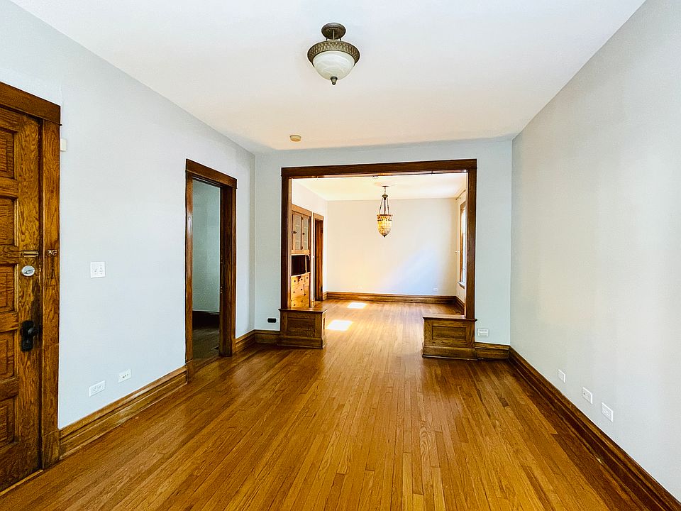 Living Room, as seen from front bay windows