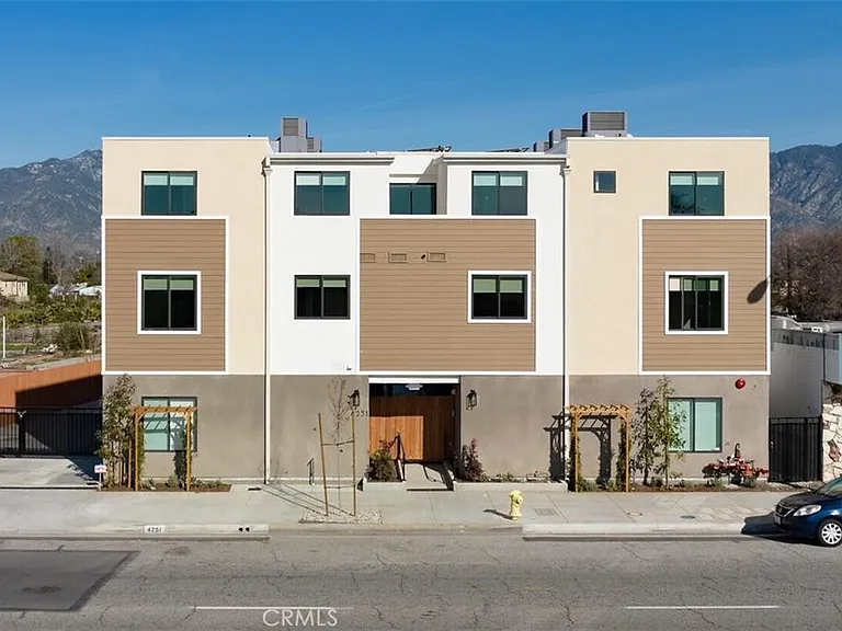 4251 E Live Oak Ave #8 — Photo 3