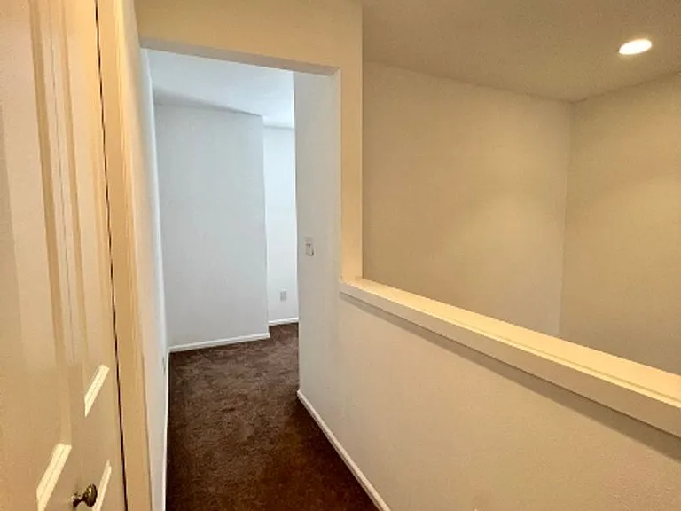2403 Ridge Gate Ln SW — Photo 13
