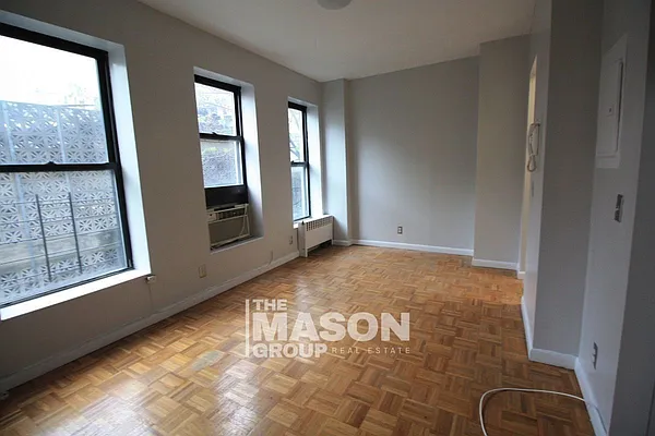 Rented by Mason Group LLC | media 34