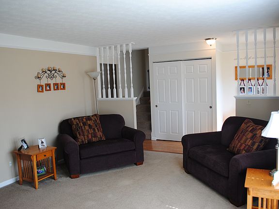 3rd image of 3862 Robinhill Dr