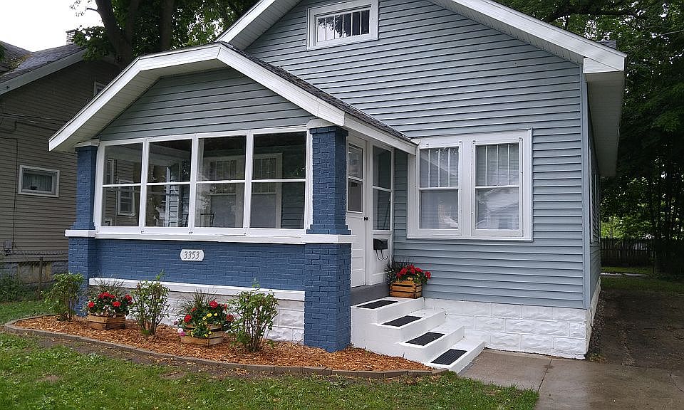 1st image of 3353 College Ave NE
