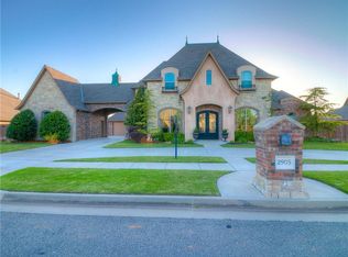 2905 Monica Ln, Moore, OK 73160