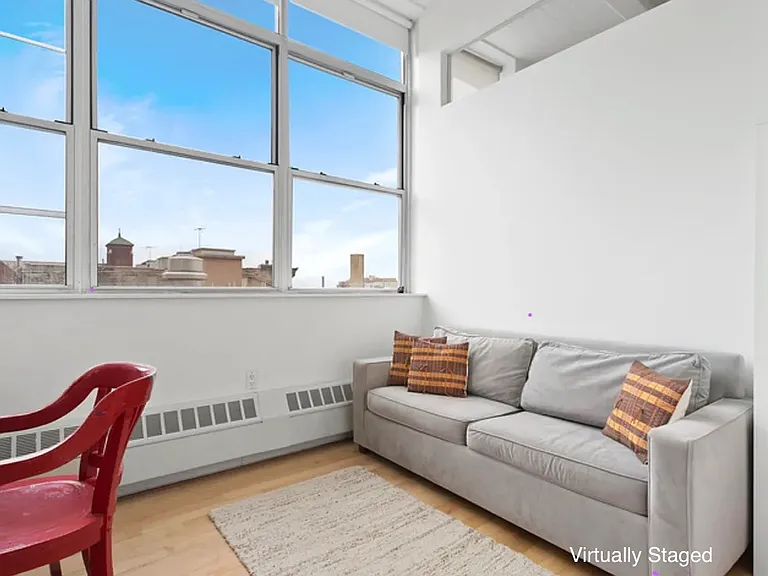 970 Kent Ave #313 — Photo 7