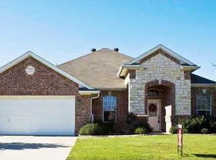 304 Lottie Ln, Saginaw, TX 76179