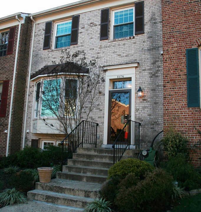 1st image of 3176 Cantrell Ln