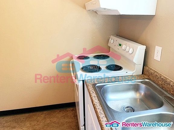 4th image of 2736 S Adams St APT 9