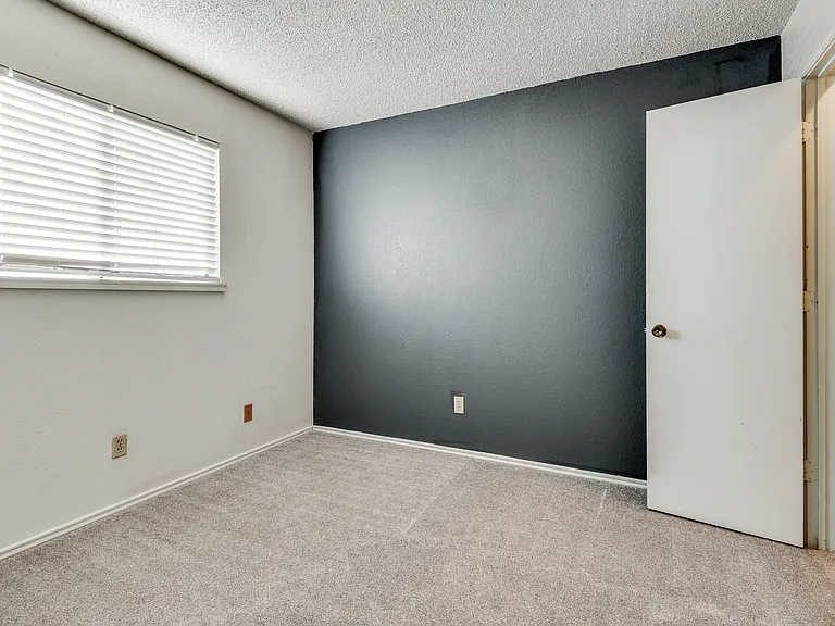 2617 Isbella Dr — Photo 22