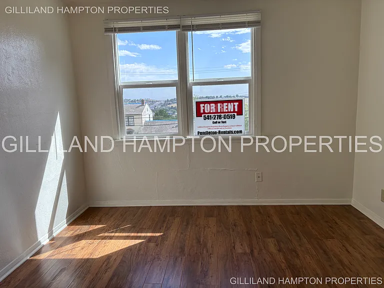 320 NW 15th St #320 — Photo 35