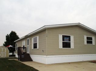112 Pheasant Run Dr, Michigan City, IN 46360
