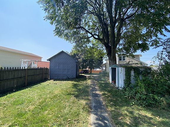 3rd image of 324 N Franklin St #324