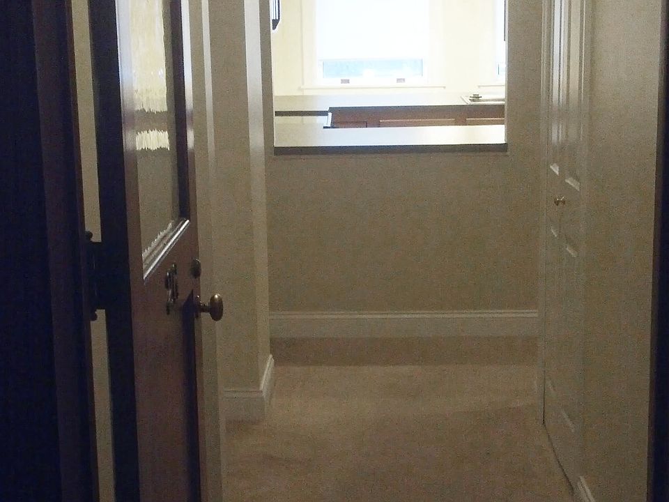 1st image of 610 Broadway APT 26