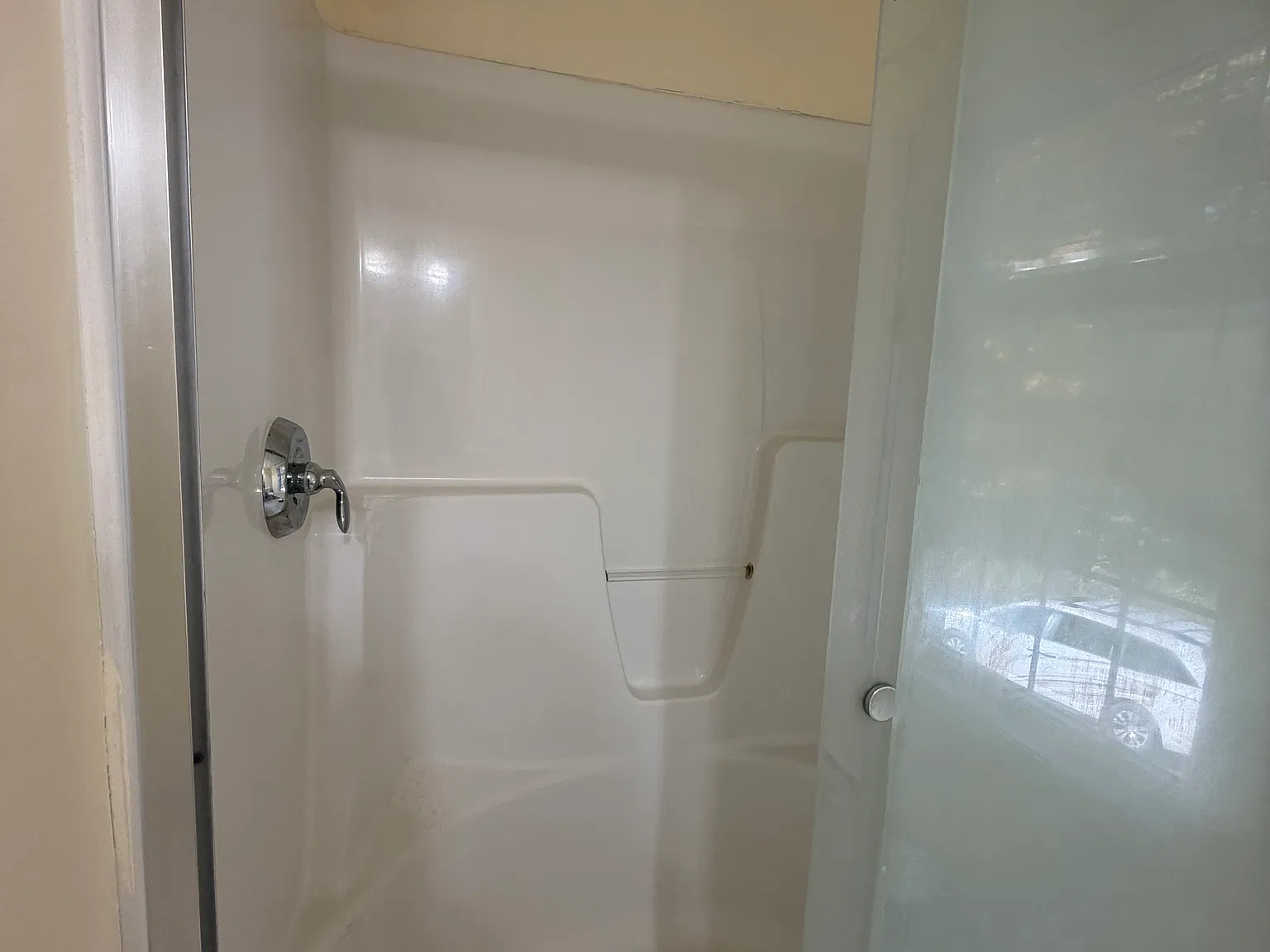 2 bed, 1000 sqft, $2,500 — Photo 4