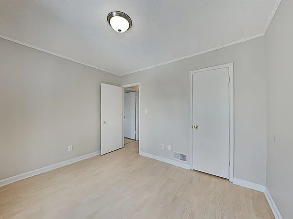 2400 Lawrenceville Hwy Unit D, Decatur, GA 30033