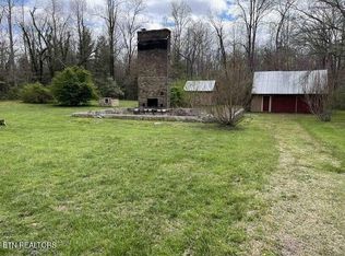 5601 Central Ave, Robbins, TN 37852