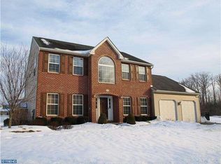 370 Beechwood Dr, Sellersville, PA 18960
