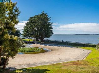 9 Commodore Dr #A209, Emeryville, CA 94608