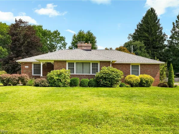 2133 Burbank Rd, Wooster, OH 44691