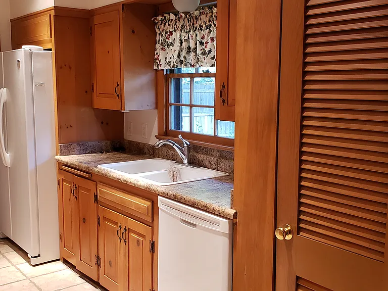 3903 Lynette Dr — Photo 10