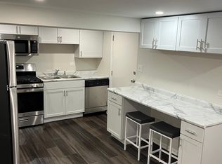 1481 Willow Ave #G, Des Plaines, IL 60016