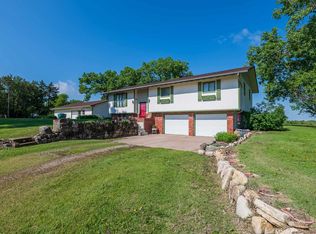 2903 S Kansas Rd, Newton, KS 67114