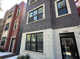 4950 S Michigan Ave #2, Chicago, IL 60615