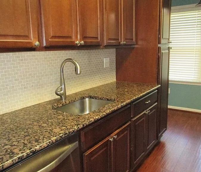 710 Oxford Square Dr — Photo 6