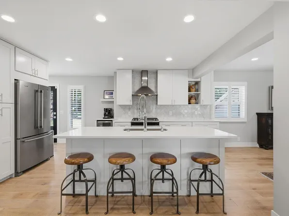 6113 Beard Ave S, Edina, MN 55410