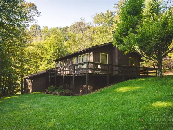 351 Lynn Hill Road, Boone, NC 28607