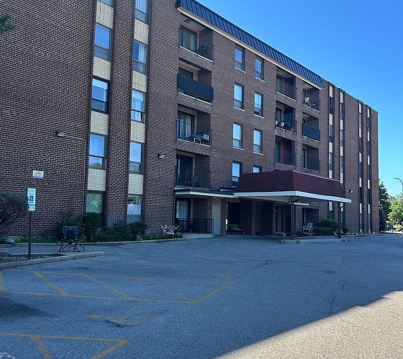1st image of 6330 Lincoln Ave Unit 1E