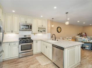 16866 Kingsbury St UNIT 304, Granada Hills, CA 91344