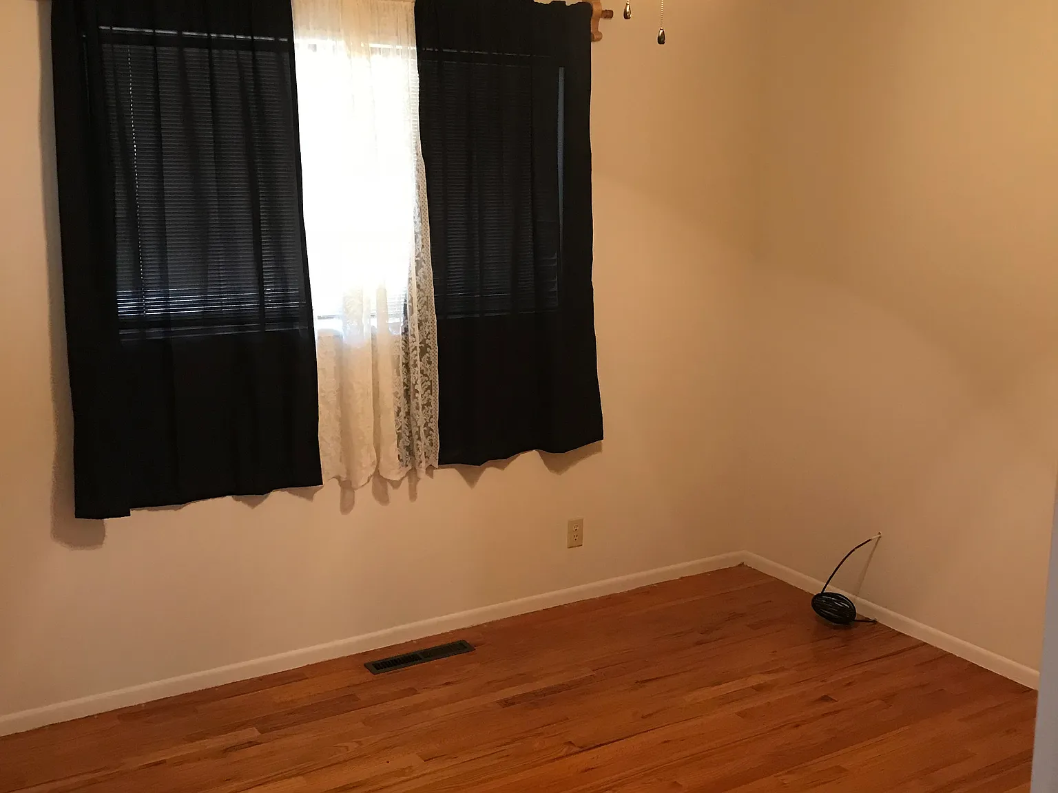 3 bed, 1440 sqft, $1,900 — Photo 3