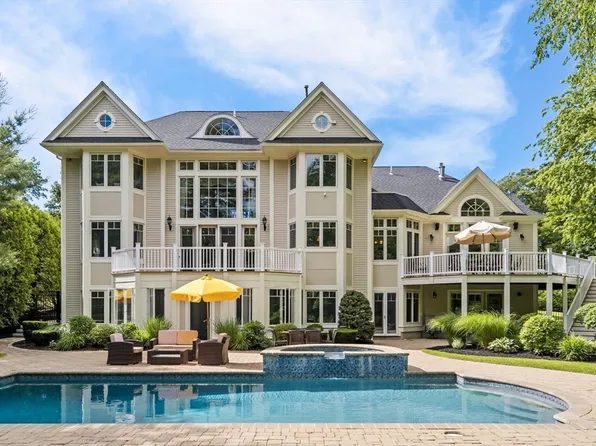 38 Mill Rd, Wilmington, MA 01887