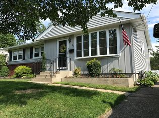 12 Chalfont St, Cinnaminson, NJ 08077