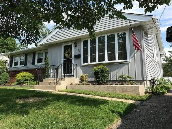 12 Chalfont St, Cinnaminson, NJ 08077
