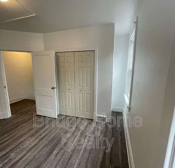 136 S Spring Ave — Photo 32