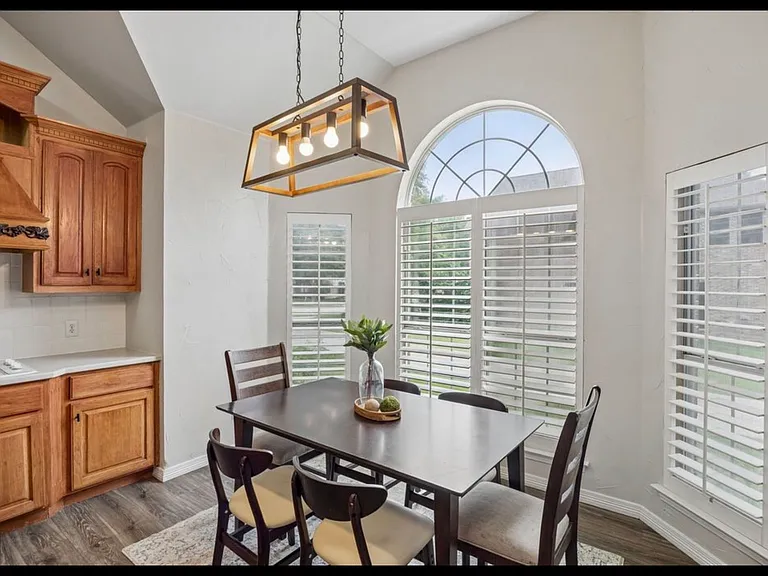 1760 Wind Hill Rd — Photo 15