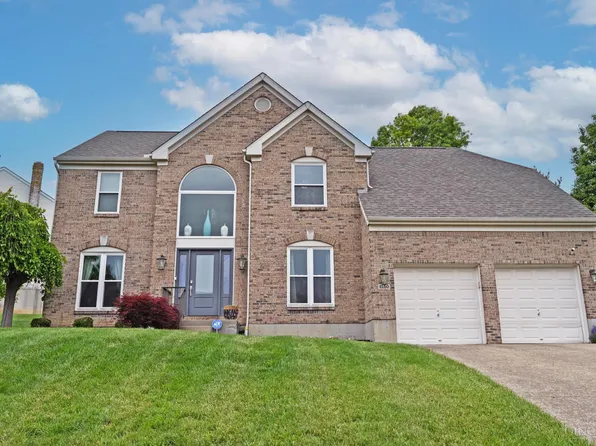 2150 Deer Meadow Dr, Cincinnati, OH 45240