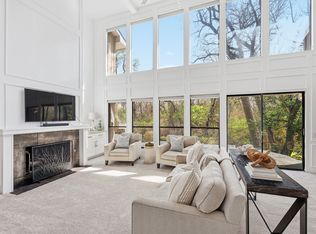 3718 Wooded Creek Dr, Farmers Branch, TX 75244