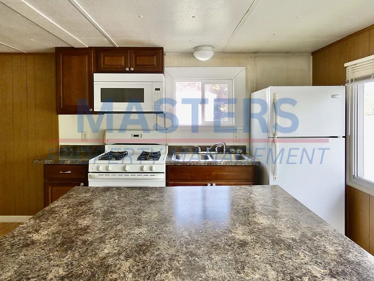 10635 Ford Rd — Photo 16
