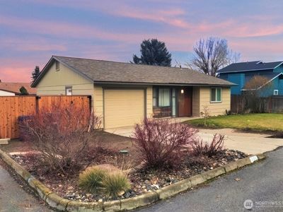 715 Cherry Ct, Wenatchee, WA, 98801