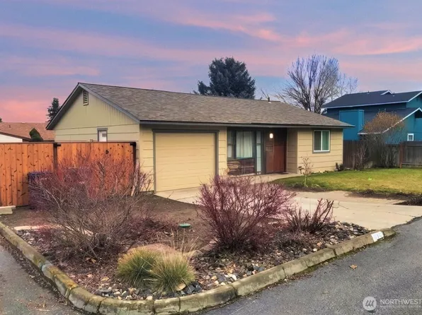 715 Cherry Ct, Wenatchee, WA 98801