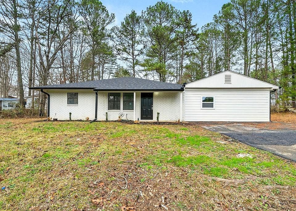 1st image of 165 McTier Cir NW